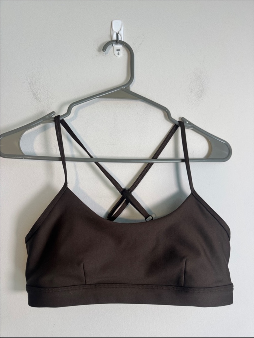 ALO Yoga Airlift Intrigue Sports Bra Espresso - Picture 4 of 10